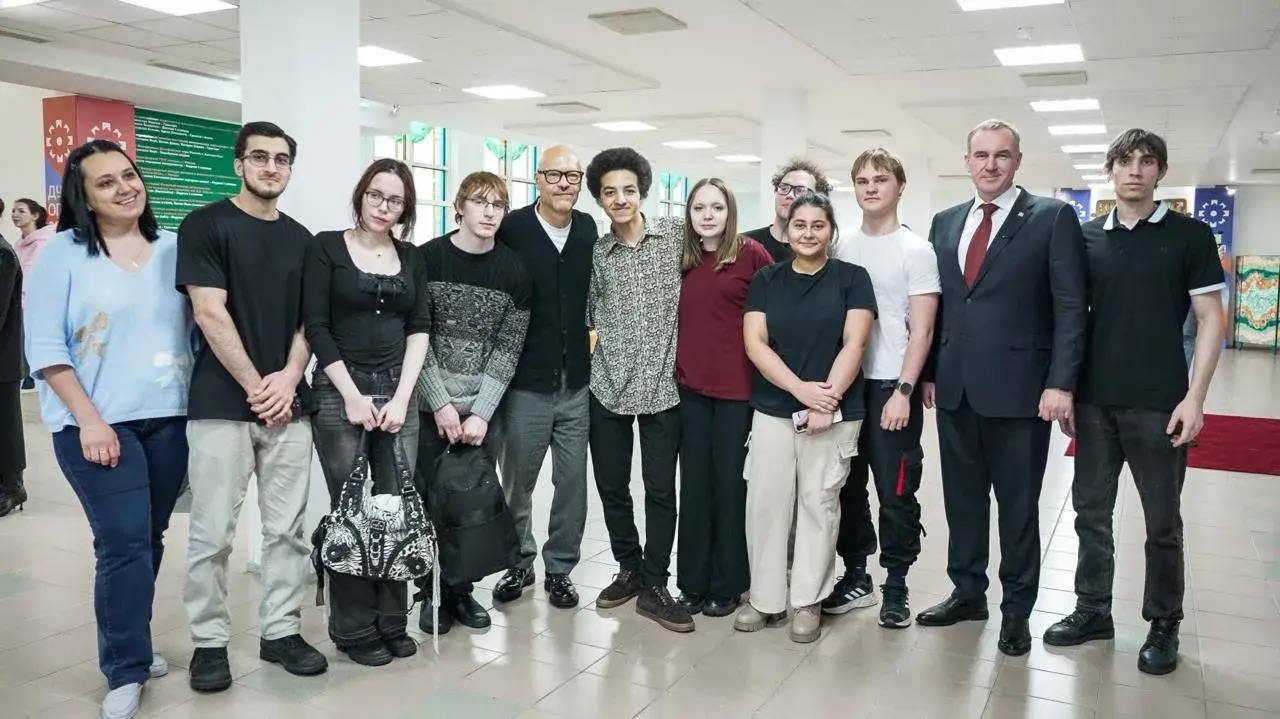 На «Духе огня» прошел специальный показ фильма «Буратино» На «Духе огня» прошел специальный показ фильма «Буратино»