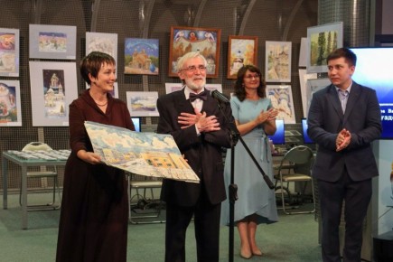 В Сургуте открылась выставка картин Александра Груздева