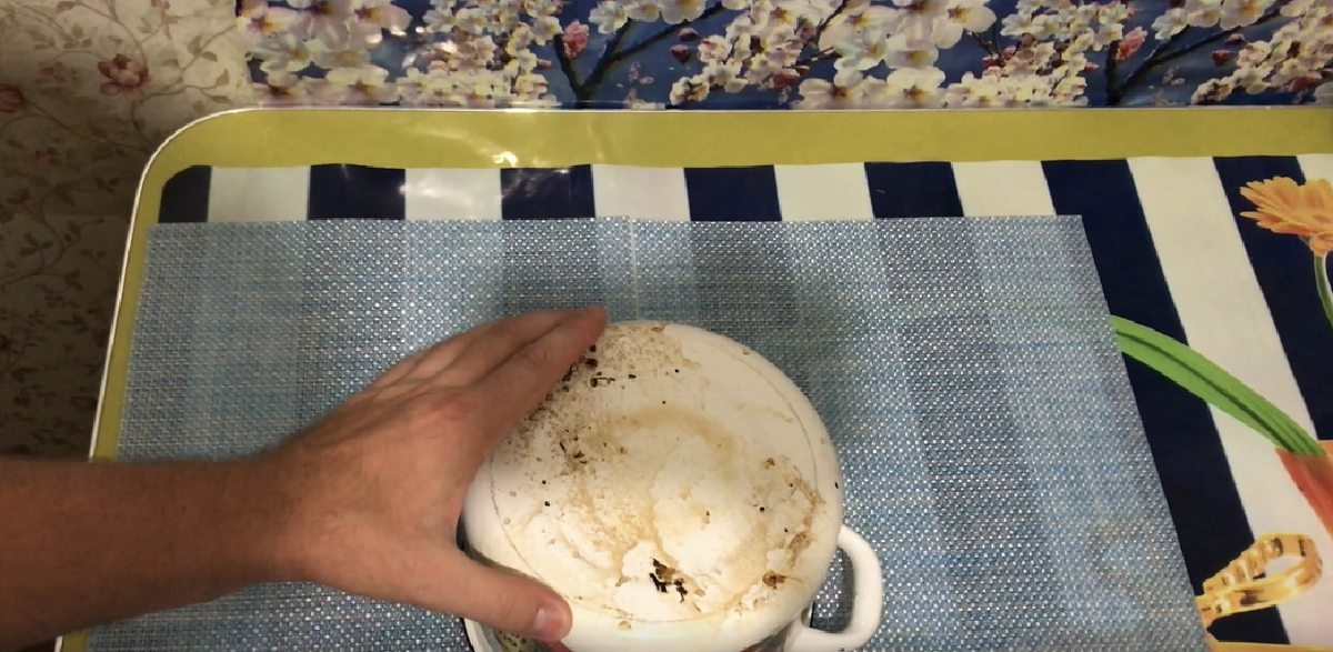 Эффективный способ очистки кастрюль от жира и нагара