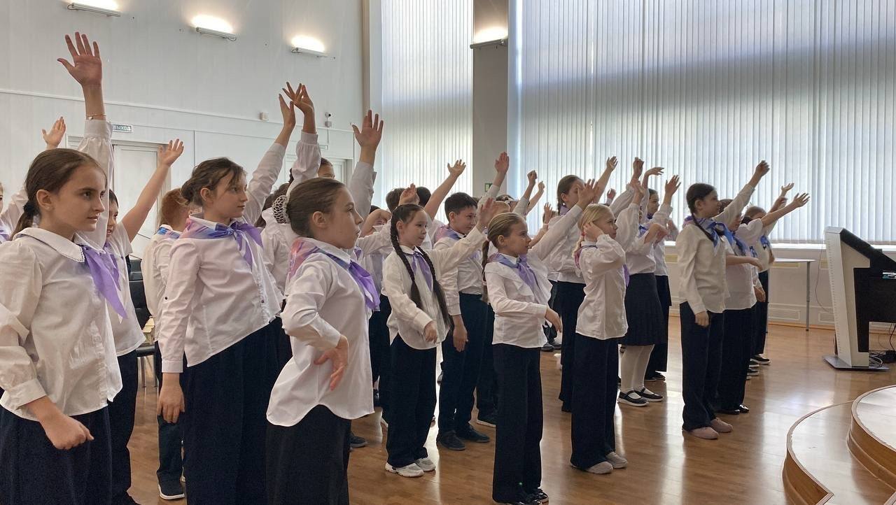 "Орленок-эколог". В рамках муниципального этапа окружного экологического детского фестиваля "Экодетство" и городского слета лидеров социальной активности учащихся начальной школы "Орлята России" в МБОУ "СОШ №8" собрались... "Орленок-эколог". В рамках муниципального этапа окружного экологического детского фестиваля "Экодетство" и городского слета лидеров социальной активности учащихся начальной школы "Орлята России" в МБОУ "СОШ №8" собрались...