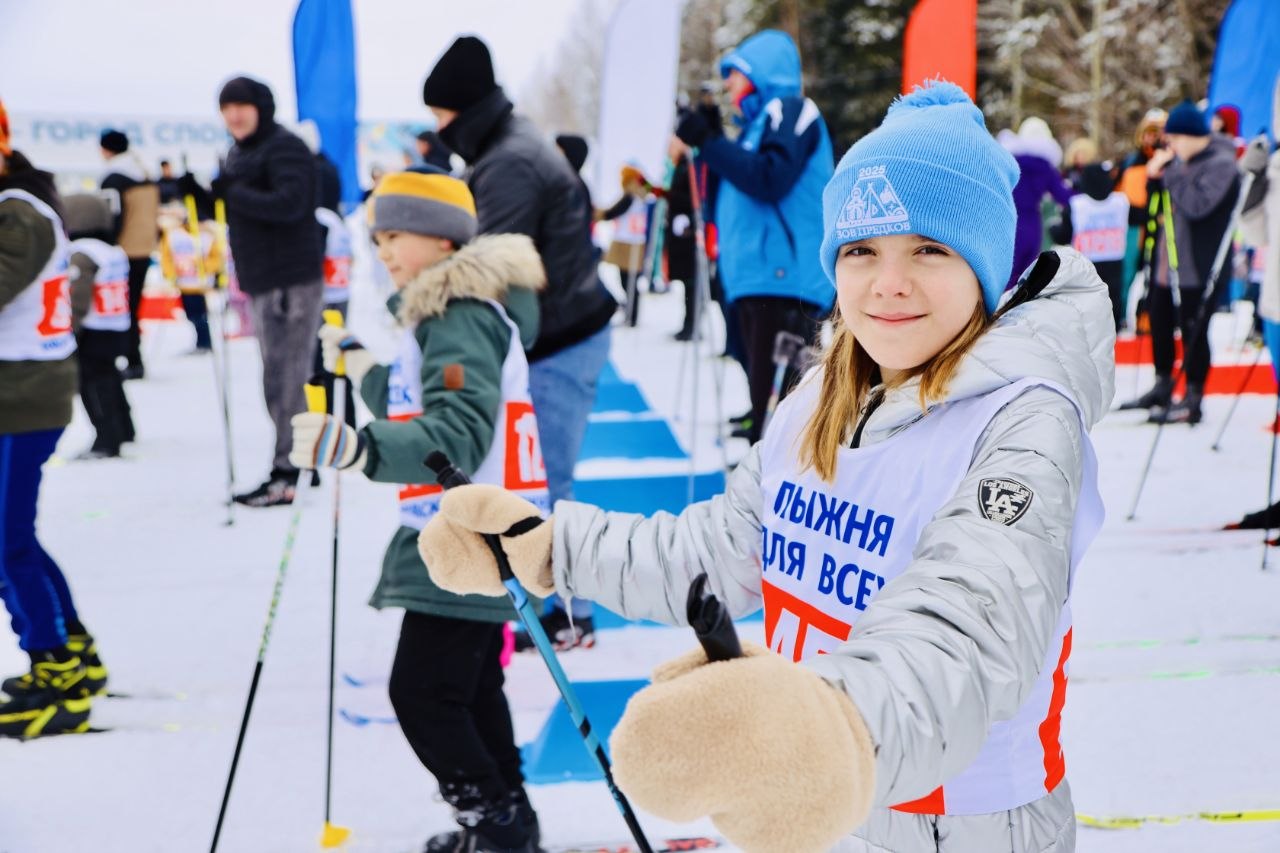 Дмитрий Кощенко: В 17-й раз в Нижневартовске прошёл Кубок главы города по лыжным гонкам! В соревнованиях приняли участие более 800 человек Дмитрий Кощенко: В 17-й раз в Нижневартовске прошёл Кубок главы города по лыжным гонкам! В соревнованиях приняли участие более 800 человек