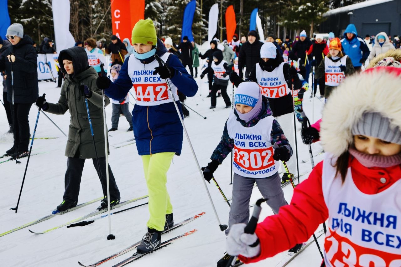 Дмитрий Кощенко: В 17-й раз в Нижневартовске прошёл Кубок главы города по лыжным гонкам! В соревнованиях приняли участие более 800 человек Дмитрий Кощенко: В 17-й раз в Нижневартовске прошёл Кубок главы города по лыжным гонкам! В соревнованиях приняли участие более 800 человек