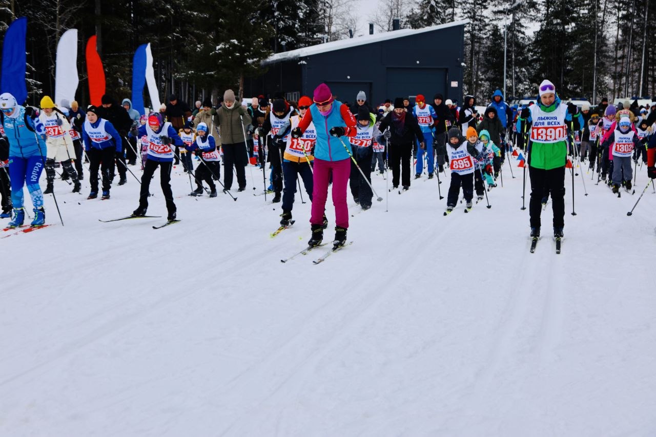 Дмитрий Кощенко: В 17-й раз в Нижневартовске прошёл Кубок главы города по лыжным гонкам! В соревнованиях приняли участие более 800 человек Дмитрий Кощенко: В 17-й раз в Нижневартовске прошёл Кубок главы города по лыжным гонкам! В соревнованиях приняли участие более 800 человек