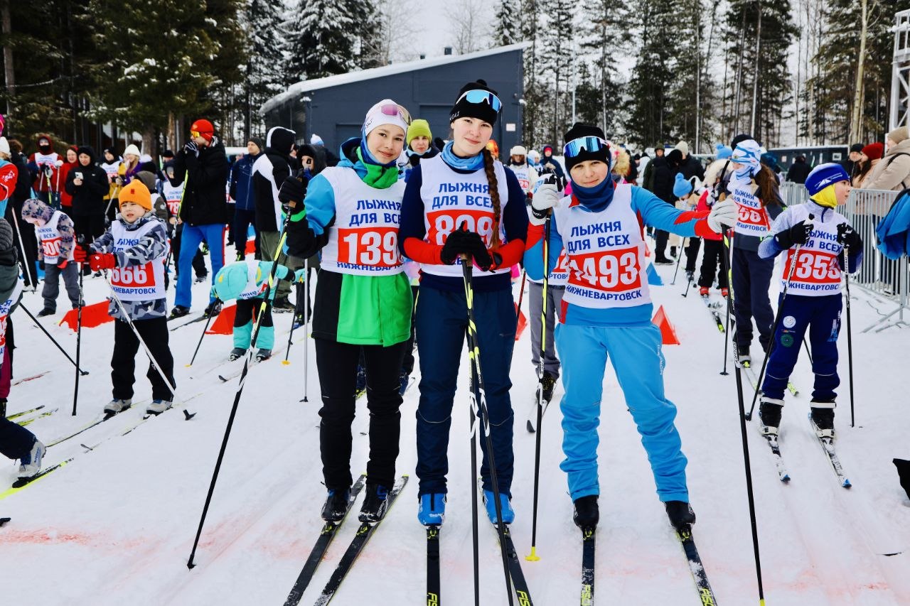 Дмитрий Кощенко: В 17-й раз в Нижневартовске прошёл Кубок главы города по лыжным гонкам! В соревнованиях приняли участие более 800 человек Дмитрий Кощенко: В 17-й раз в Нижневартовске прошёл Кубок главы города по лыжным гонкам! В соревнованиях приняли участие более 800 человек