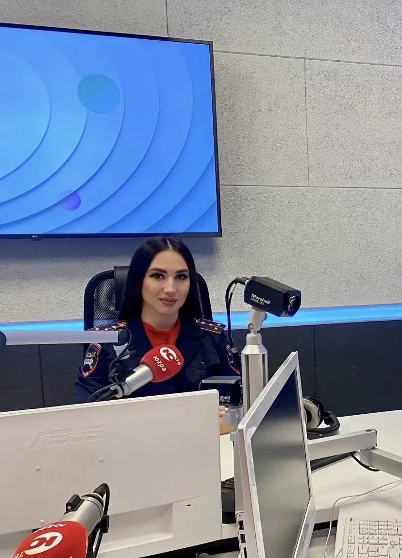 Окружная Госавтоинспекция совместно с Радио «Югра» вновь поднимают важные вопросы безопасности на дорогах Окружная Госавтоинспекция совместно с Радио «Югра» вновь поднимают важные вопросы безопасности на дорогах