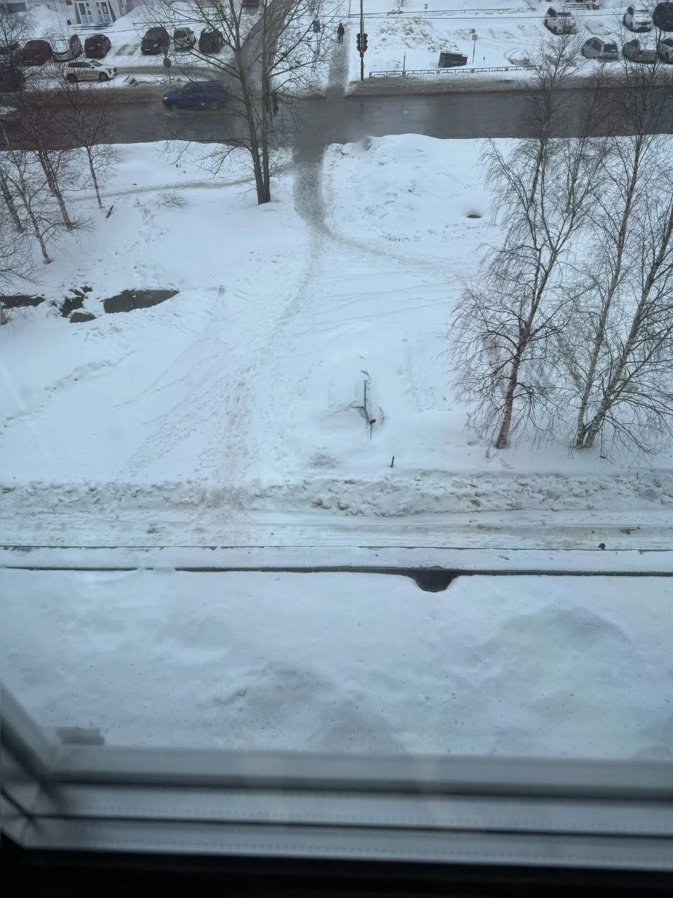 Вартовчане боятся потопа из-за нечищенного снега: Вартовчане боятся потопа из-за нечищенного снега:
