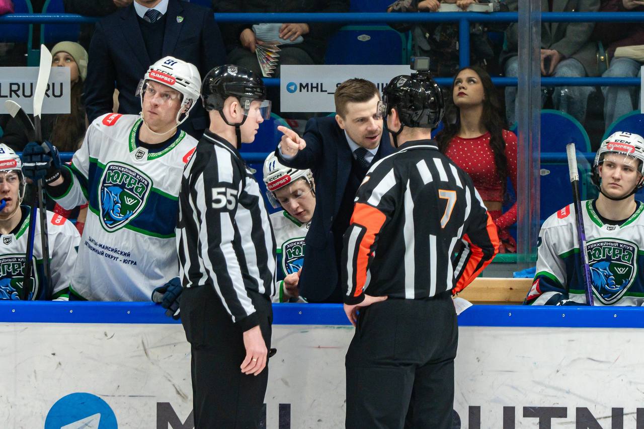 Главный тренер ХК «Югра» Александр Перов: Болельщики – наш шестой игрок, их энергия придает сил игрокам Главный тренер ХК «Югра» Александр Перов: Болельщики – наш шестой игрок, их энергия придает сил игрокам