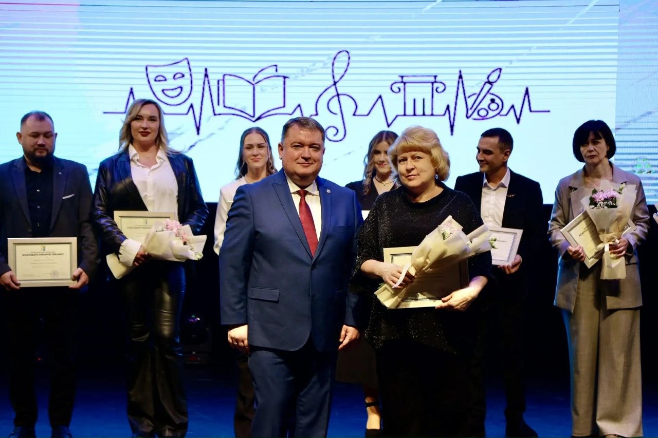 Дмитрий Кощенко: В День работника культуры с гордостью вручил заслуженные награды работникам отрасли Дмитрий Кощенко: В День работника культуры с гордостью вручил заслуженные награды работникам отрасли