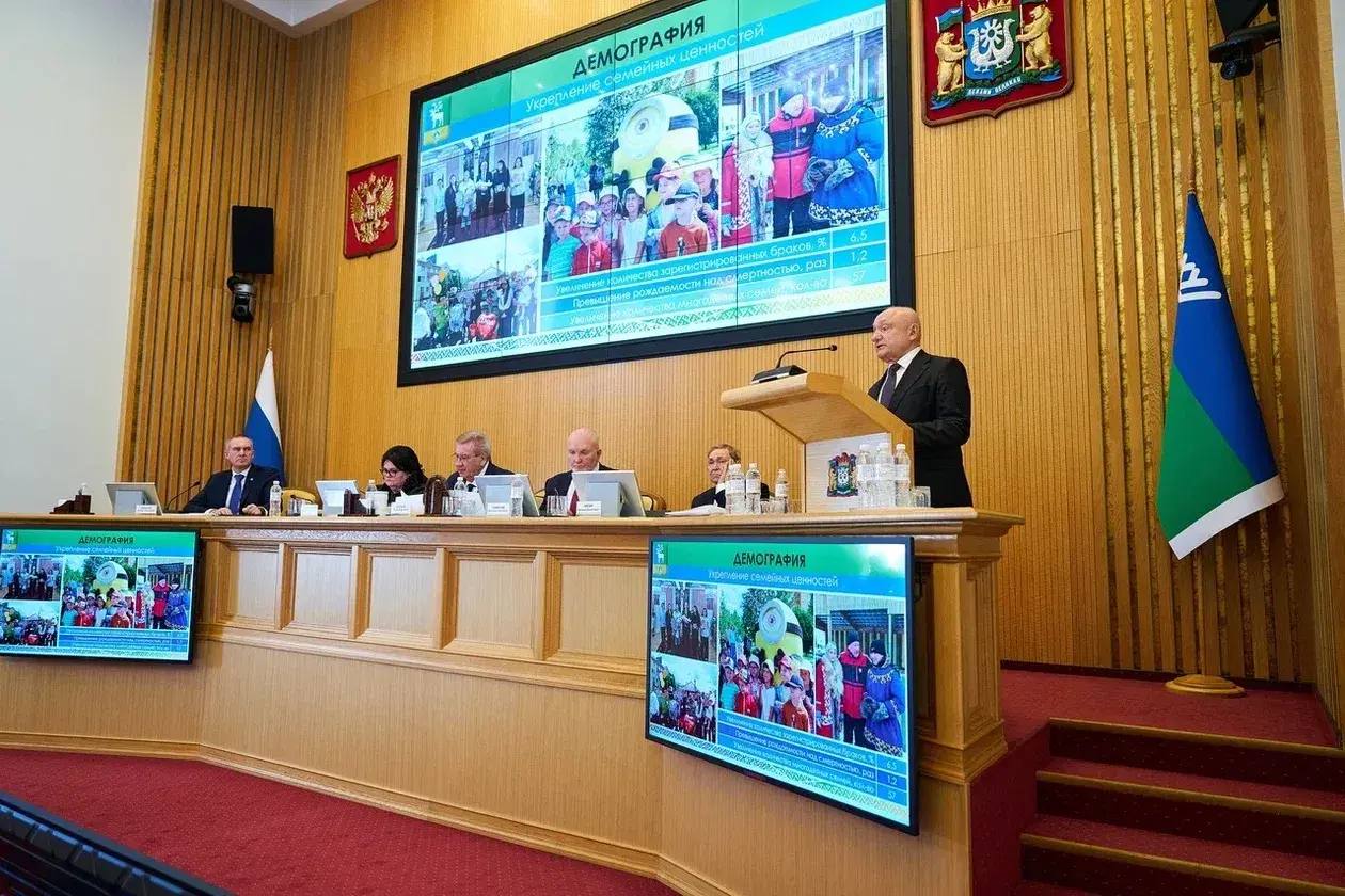 Руслан Кухарук: На 55-м заседании Думы Югры вместе с депутатами рассмотрели широкий перечень вопросов Руслан Кухарук: На 55-м заседании Думы Югры вместе с депутатами рассмотрели широкий перечень вопросов