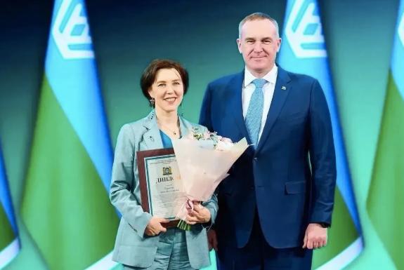 Актер нижневартовского драмтеатра - один из лучших деятелей культуры Югры Актер нижневартовского драмтеатра - один из лучших деятелей культуры Югры