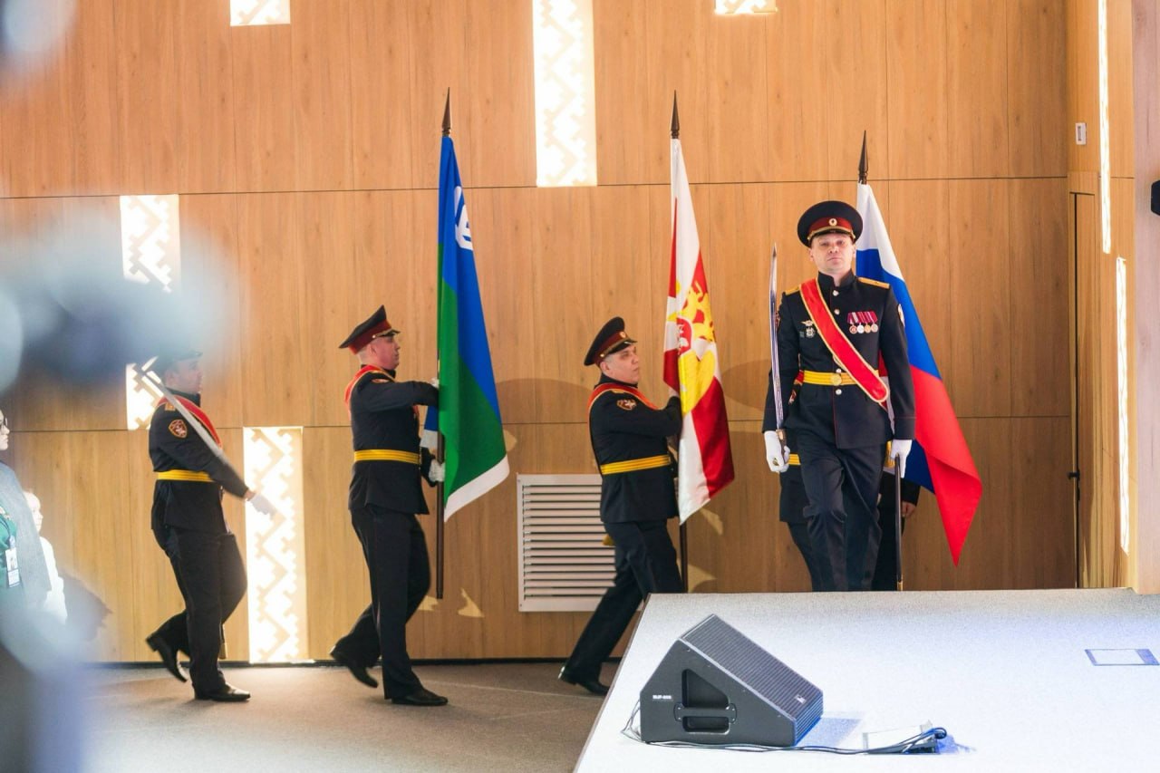 Губернатор Югры поздравил бойцов Росгвардии в день десятилетия ведомства Губернатор Югры поздравил бойцов Росгвардии в день десятилетия ведомства