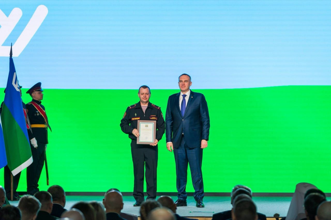 Губернатор Югры поздравил бойцов Росгвардии в день десятилетия ведомства Губернатор Югры поздравил бойцов Росгвардии в день десятилетия ведомства