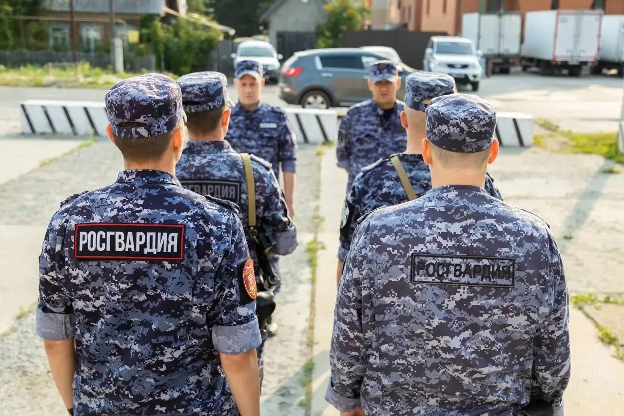 Максим Ряшин: Поздравляю личный состав Управления Росгвардии по Югре с 10-летием со Дня образования Федеральной службы войск национальной гвардии Российской Федерации и 215-й годовщиной создания войск правопорядка! История... Максим Ряшин: Поздравляю личный состав Управления Росгвардии по Югре с 10-летием со Дня образования Федеральной службы войск национальной гвардии Российской Федерации и 215-й годовщиной создания войск правопорядка! История...