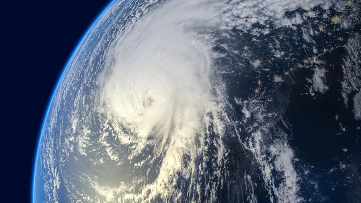 Спутник Aeolus готовится к падению на Землю