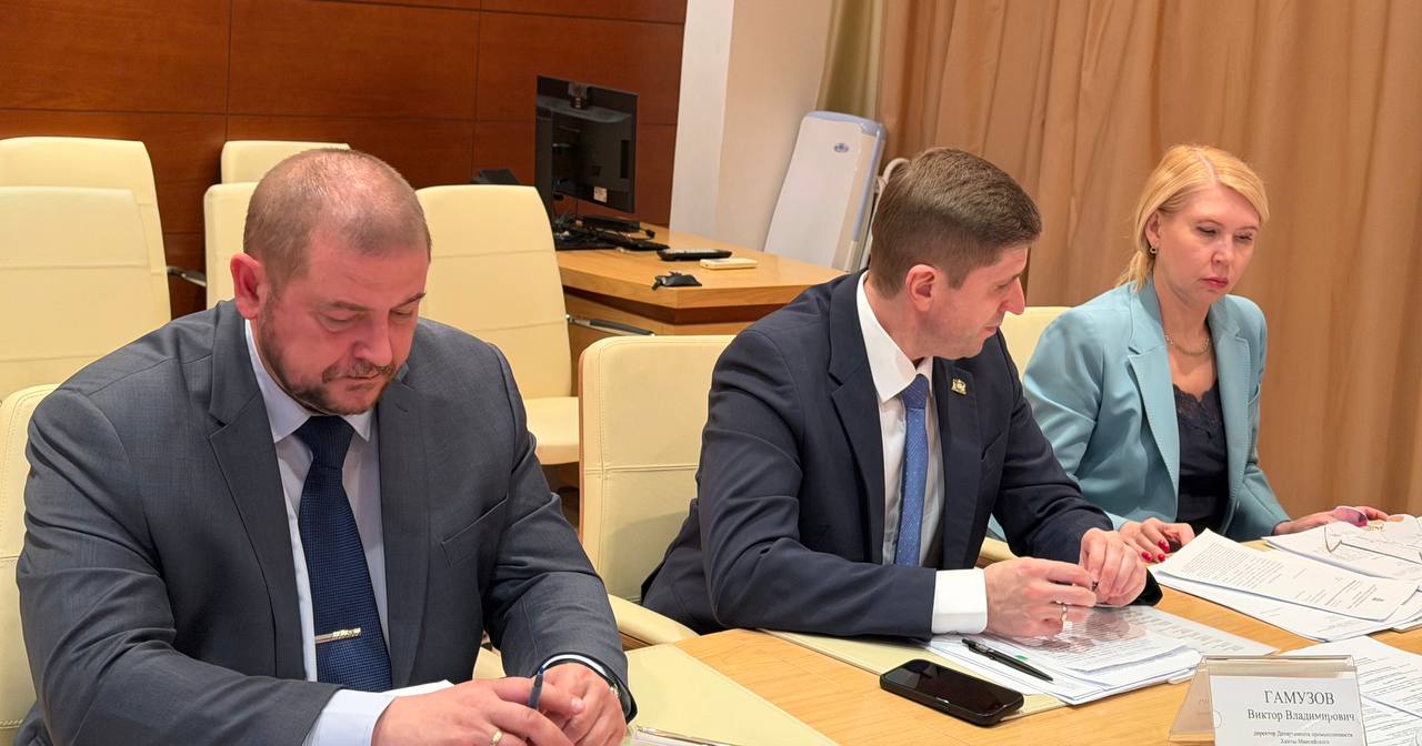 Заместитель прокурора округа Александр Чернышев провел заседание межведомственной рабочей группы Заместитель прокурора округа Александр Чернышев провел заседание межведомственной рабочей группы