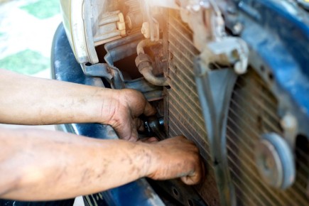 Эффективные способы очистки радиаторов автомобиля без их снятия