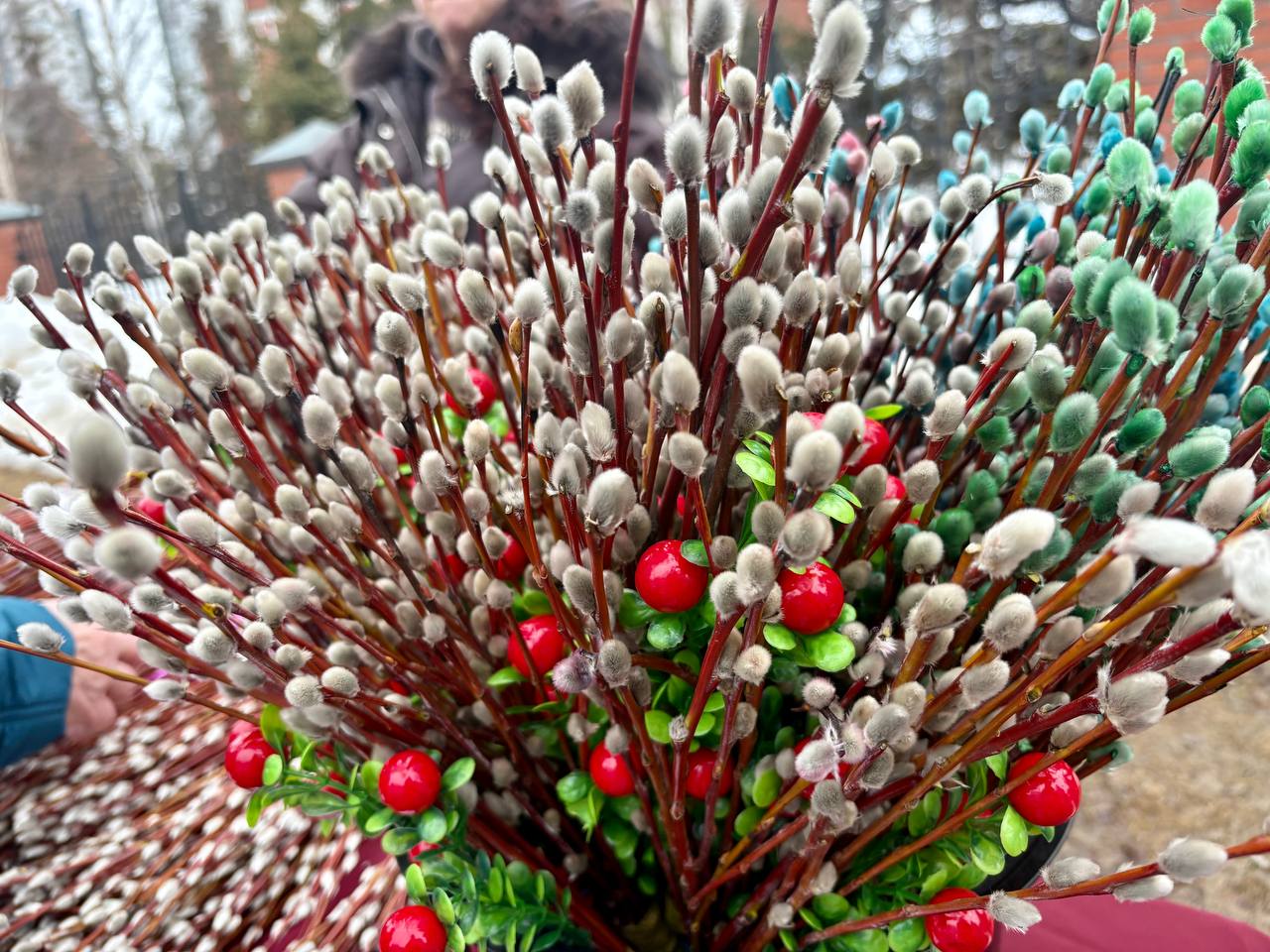 Сегодня, 5 апреля, за неделю до Пасхи, отмечается один из важнейших праздников - Вербное воскресенье, или Вход Господень в Иерусалим Сегодня, 5 апреля, за неделю до Пасхи, отмечается один из важнейших праздников - Вербное воскресенье, или Вход Господень в Иерусалим