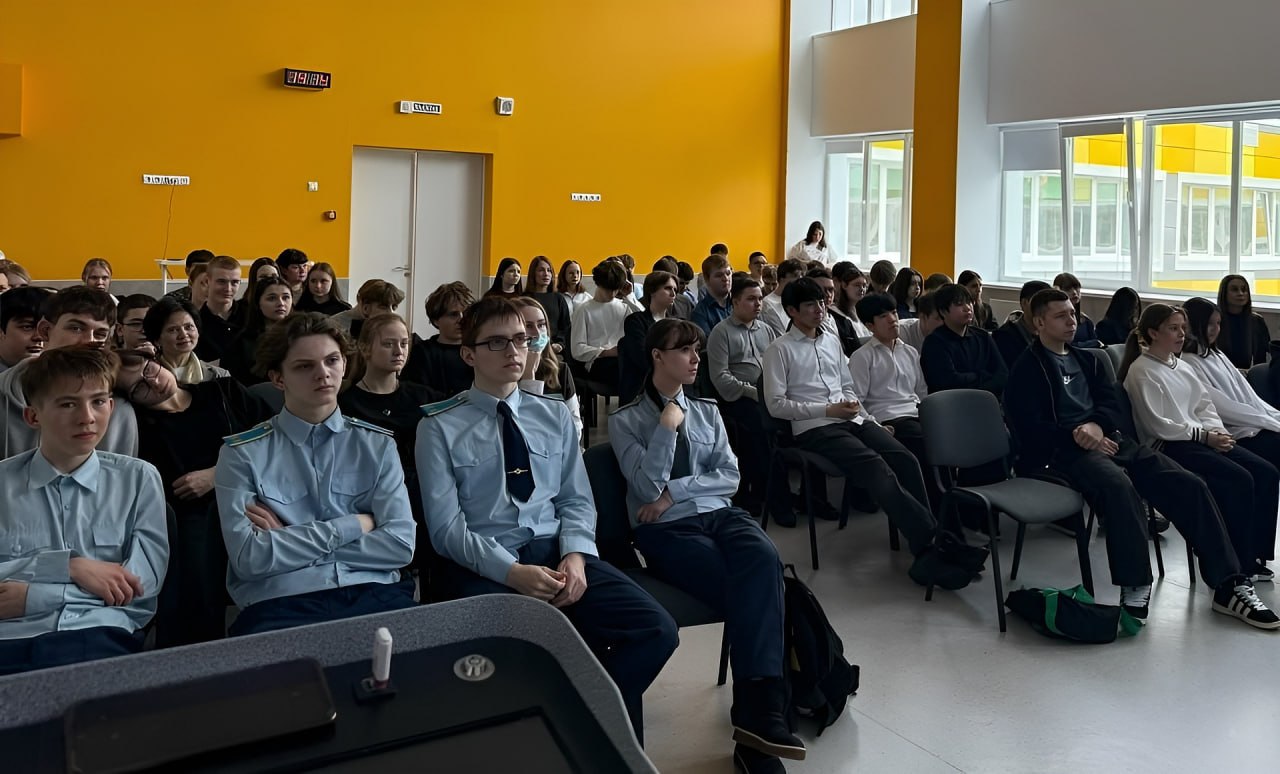 Старшеклассники Нягани окунулись в мир кино и технологий Старшеклассники Нягани окунулись в мир кино и технологий