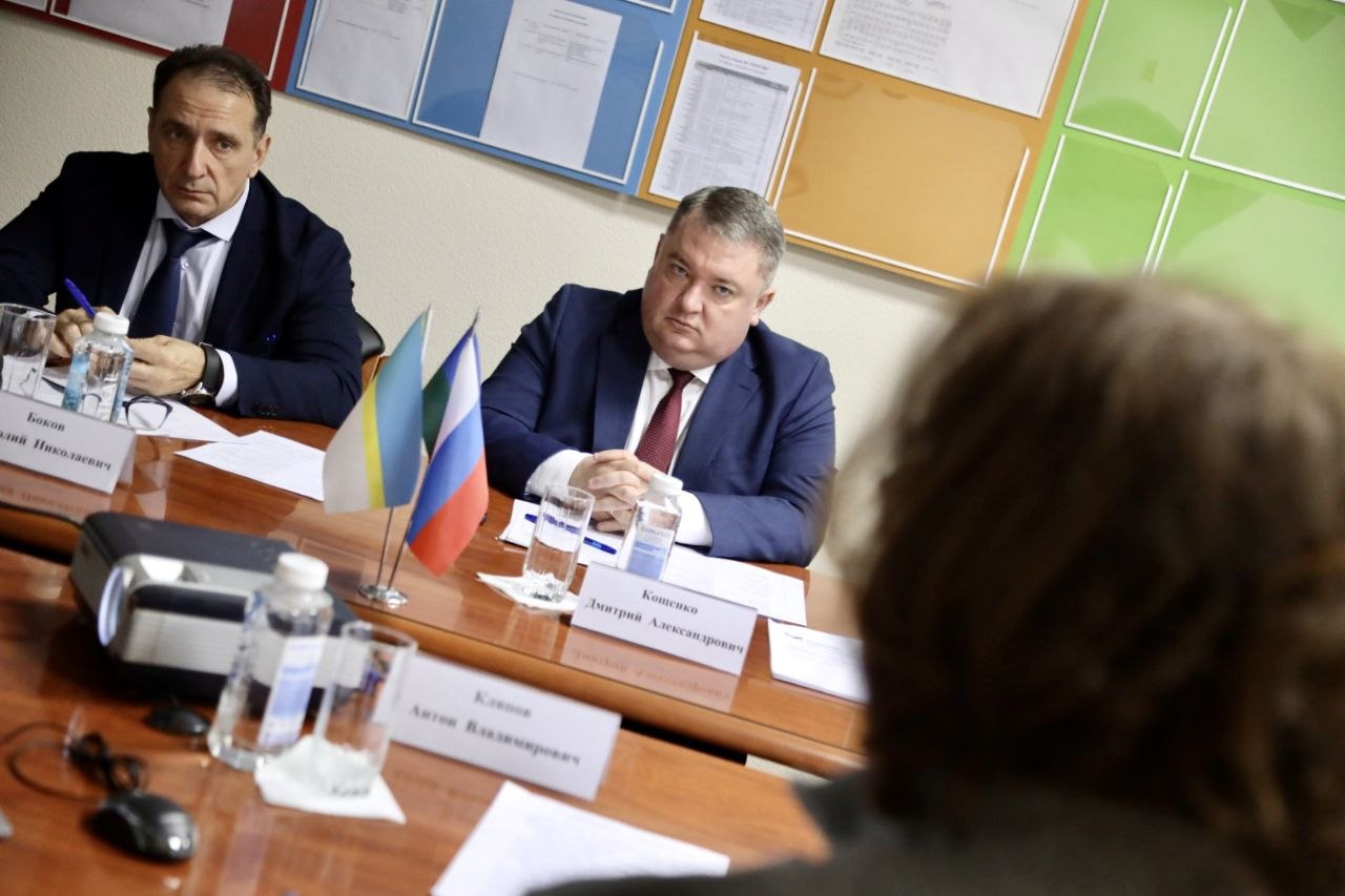 Дмитрий Кощенко: Встретился с руководством ООО «Домтрансавто» Дмитрий Кощенко: Встретился с руководством ООО «Домтрансавто»