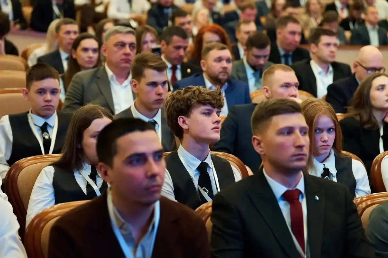 Роснедра приняли участие в IX Международном форуме «Нефтяная столица» в Ханты-Мансийске Роснедра приняли участие в IX Международном форуме «Нефтяная столица» в Ханты-Мансийске