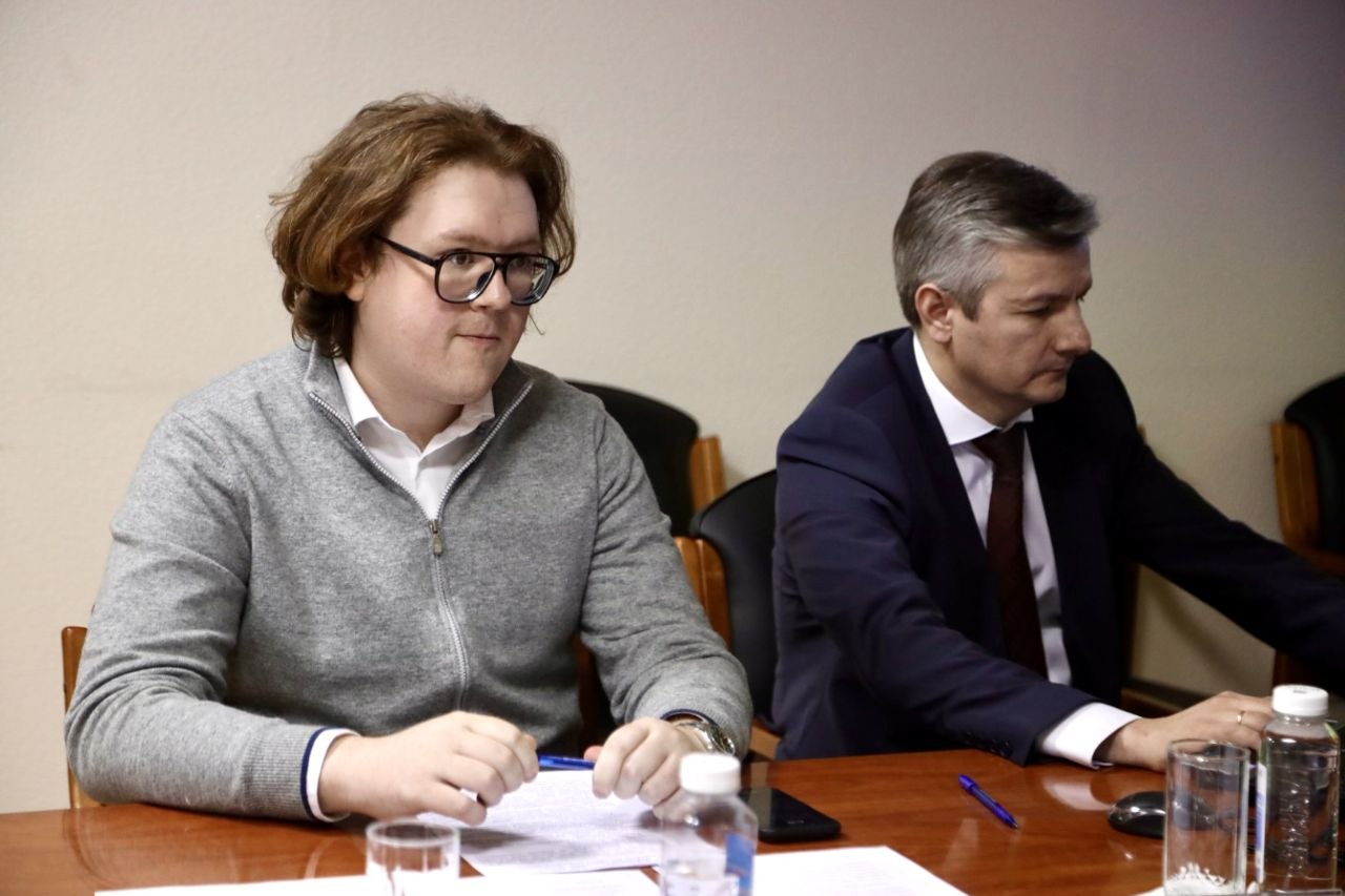 Дмитрий Кощенко: Встретился с руководством ООО «Домтрансавто» Дмитрий Кощенко: Встретился с руководством ООО «Домтрансавто»