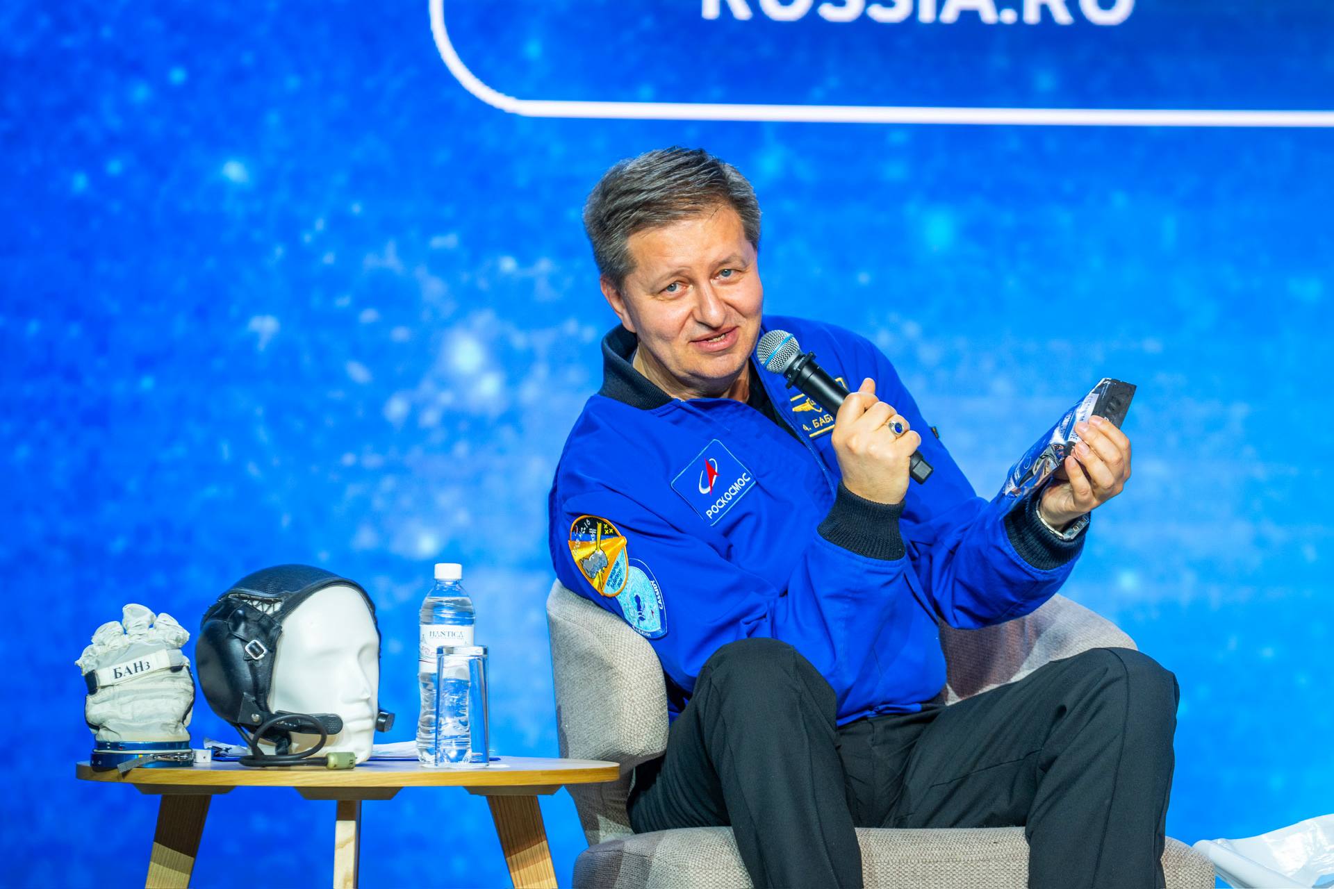 Космонавт Андрей Бабкин встретился с югорчанами Космонавт Андрей Бабкин встретился с югорчанами