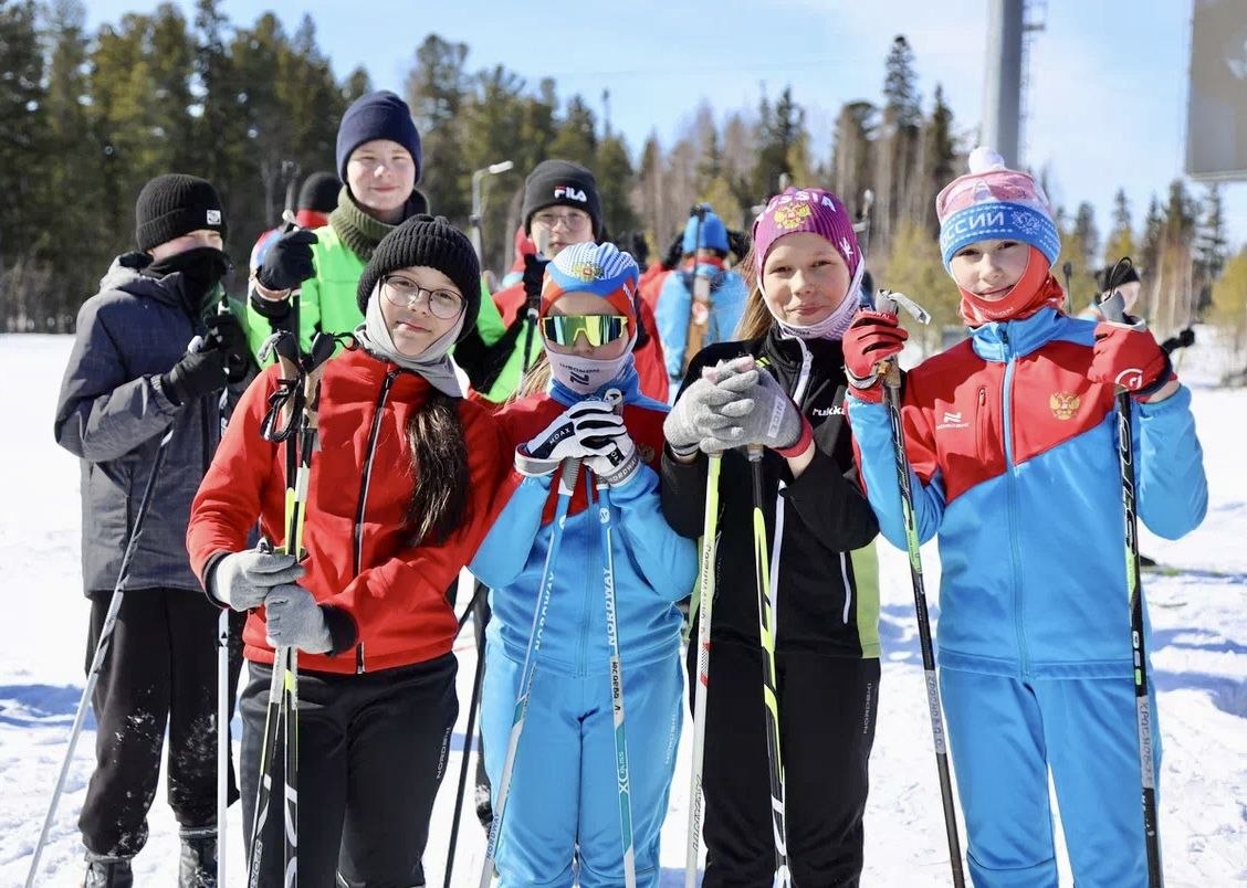 Дмитрий Кощенко: Вместе с Председателем Думы Югры Борисом Сергеевичем Хохряковым, депутатами Тюменской областной, окружной и городской дум в рамках «партийного десанта» оценили один из ключевых реализованных проектов «Карты... Дмитрий Кощенко: Вместе с Председателем Думы Югры Борисом Сергеевичем Хохряковым, депутатами Тюменской областной, окружной и городской дум в рамках «партийного десанта» оценили один из ключевых реализованных проектов «Карты...