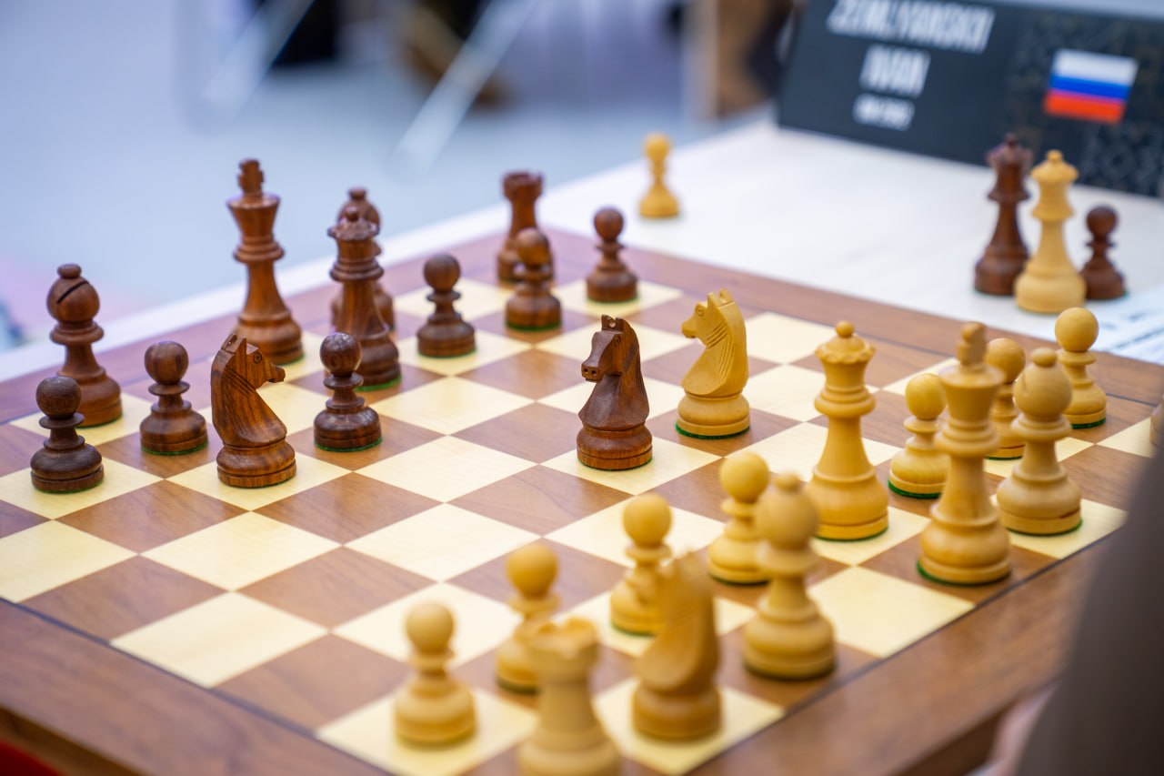 В Ханты-Мансийске проходит первый игровой день турнира имени Анатолия Карпова В Ханты-Мансийске проходит первый игровой день турнира имени Анатолия Карпова