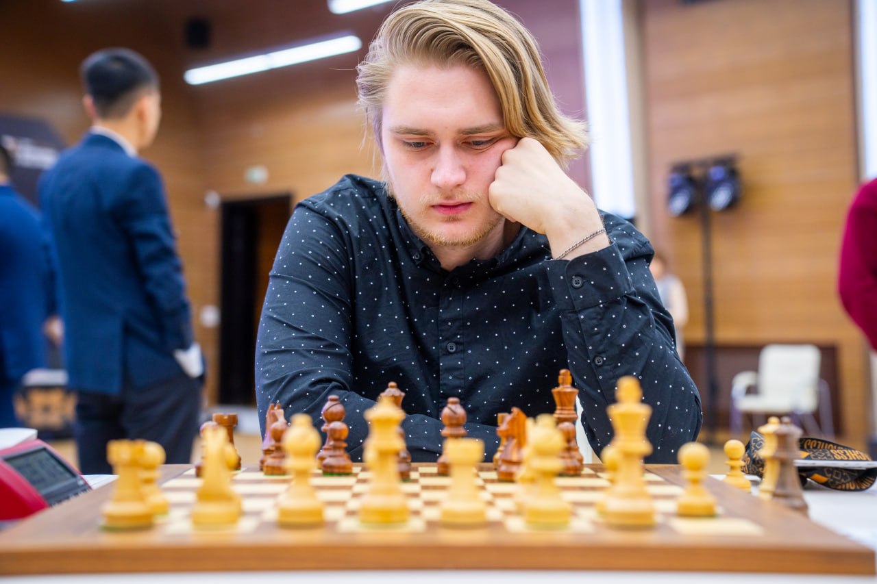В Ханты-Мансийске проходит первый игровой день турнира имени Анатолия Карпова В Ханты-Мансийске проходит первый игровой день турнира имени Анатолия Карпова