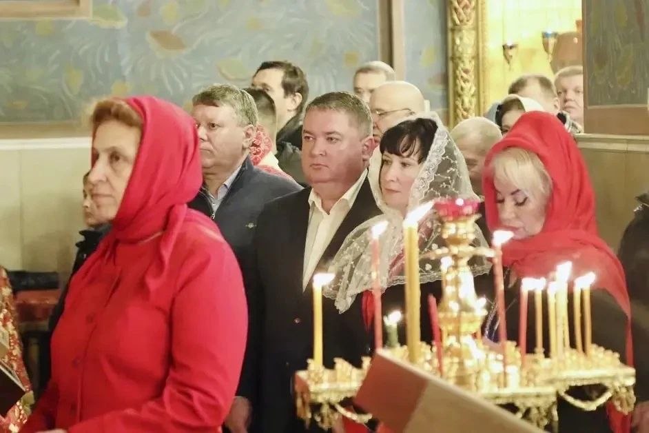 Дмитрий Кощенко: Светлое Христово Воскресение встретил в Храме Рождества Христова вместе с горожанами Дмитрий Кощенко: Светлое Христово Воскресение встретил в Храме Рождества Христова вместе с горожанами