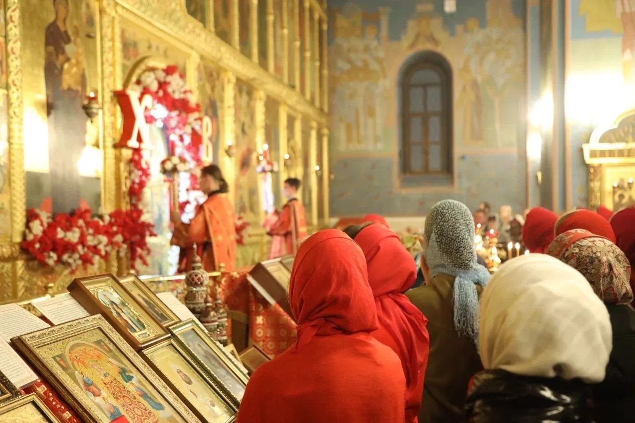 Дмитрий Кощенко: Светлое Христово Воскресение встретил в Храме Рождества Христова вместе с горожанами Дмитрий Кощенко: Светлое Христово Воскресение встретил в Храме Рождества Христова вместе с горожанами