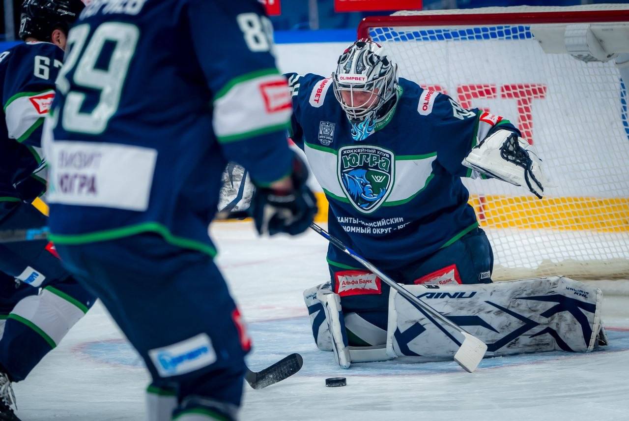 «Югра» снова обыграла «Омские Крылья» и довела счет в серии до 2:0 «Югра» снова обыграла «Омские Крылья» и довела счет в серии до 2:0