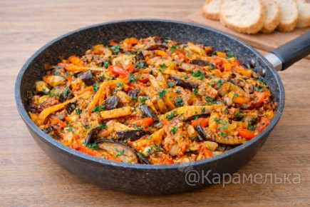 Аджапсандал: кулинарный шедевр из баклажанов, который завоюет ваше сердце