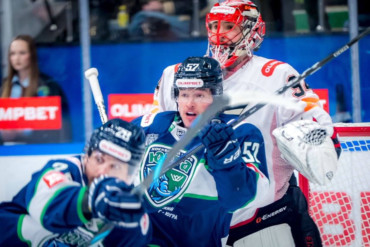 «Югра» снова обыграла «Омские Крылья» и довела счет в серии до 2:0 «Югра» снова обыграла «Омские Крылья» и довела счет в серии до 2:0