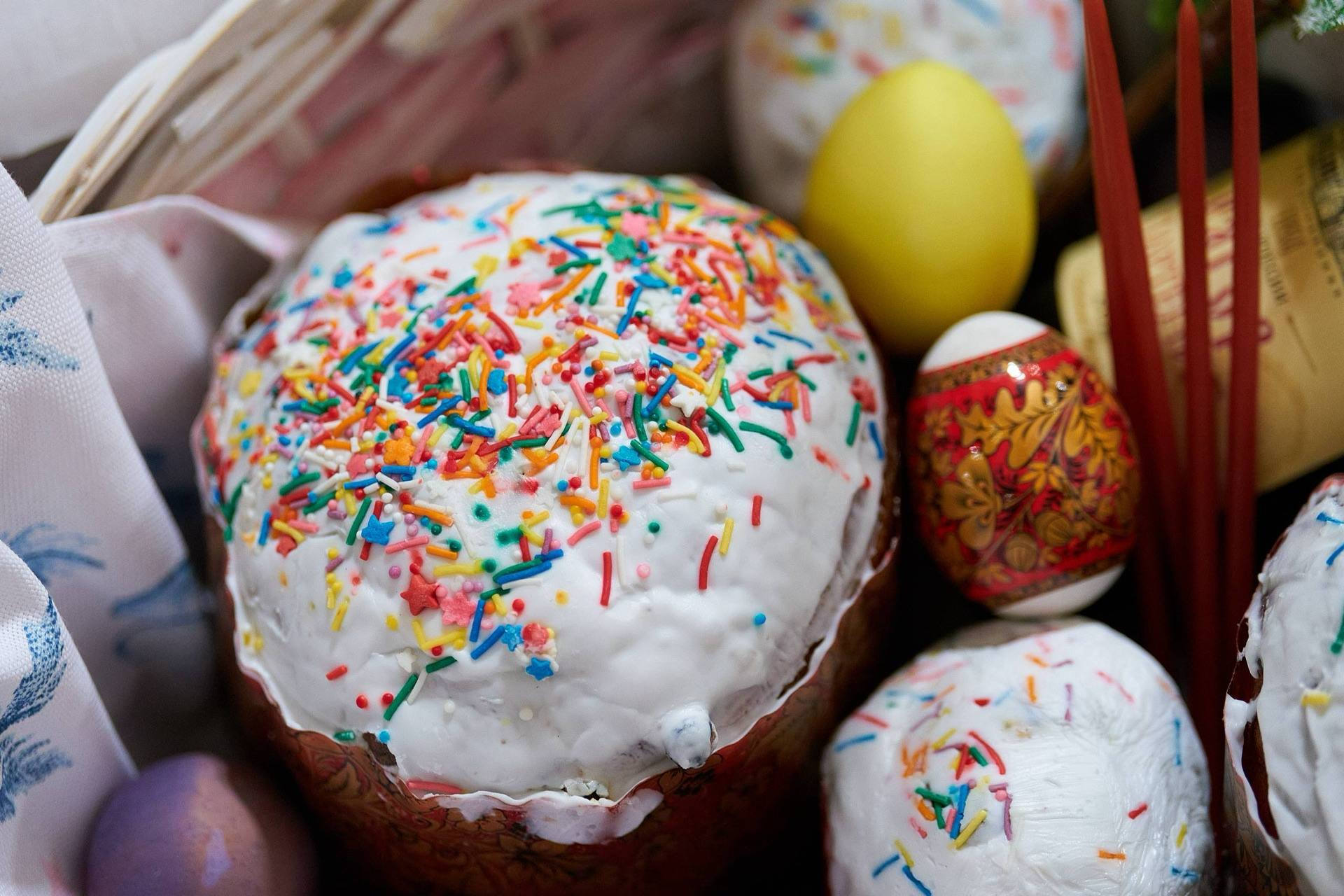 Губернатор Югры Руслан Кухарук поздравил православных югорчан со Светлой Пасхой! Губернатор Югры Руслан Кухарук поздравил православных югорчан со Светлой Пасхой!