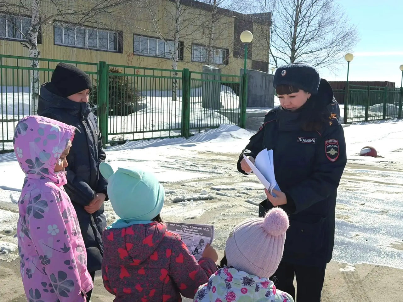 Спасатели и полицейские проводят профилактические рейды у водоемов