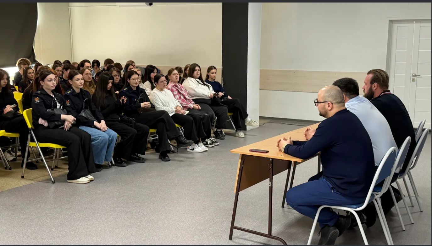 В рамках акции «Чистое поколение» правоохранители Сургута проводят ряд профилактических мероприятий со студентами В рамках акции «Чистое поколение» правоохранители Сургута проводят ряд профилактических мероприятий со студентами