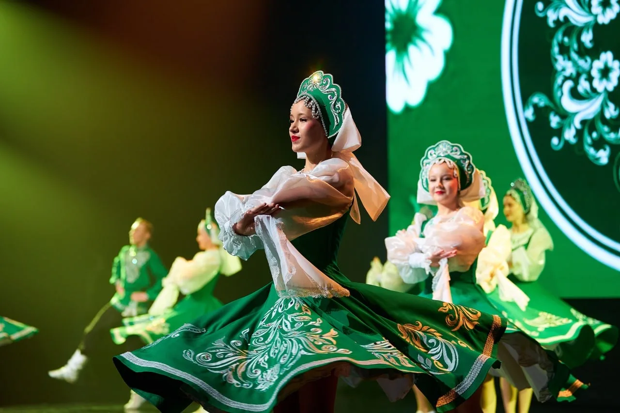 В Югре стартовал VII Всероссийский форум национального единства В Югре стартовал VII Всероссийский форум национального единства