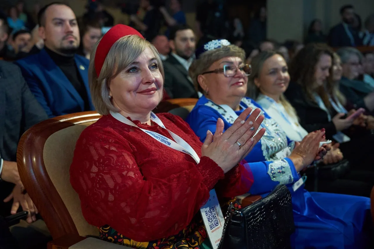 В Югре стартовал VII Всероссийский форум национального единства В Югре стартовал VII Всероссийский форум национального единства