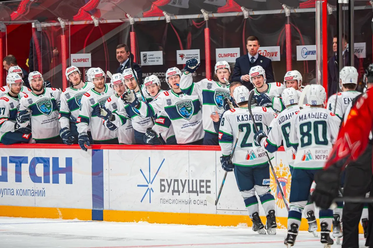 «Югра» сделала еще один шаг к полуфиналу Кубка чемпиона России в ВХЛ «Югра» сделала еще один шаг к полуфиналу Кубка чемпиона России в ВХЛ