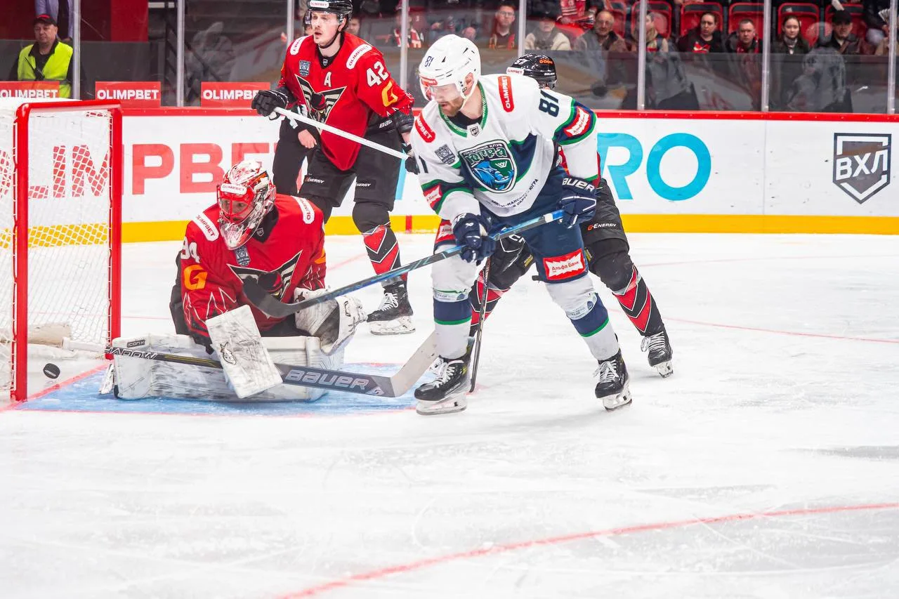 «Югра» сделала еще один шаг к полуфиналу Кубка чемпиона России в ВХЛ «Югра» сделала еще один шаг к полуфиналу Кубка чемпиона России в ВХЛ