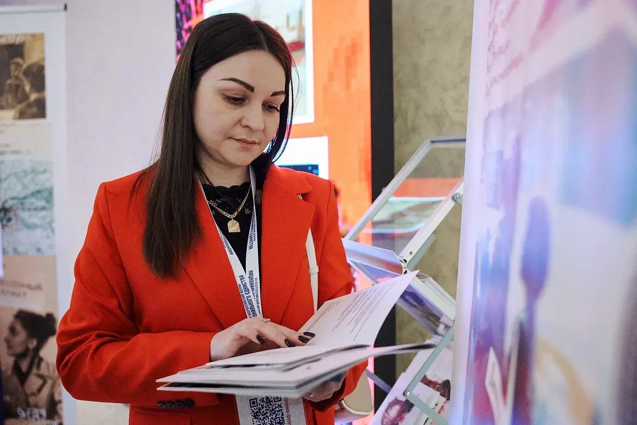 В Югре представили графическую новеллу по мотивам произведения хантыйского писателя В Югре представили графическую новеллу по мотивам произведения хантыйского писателя