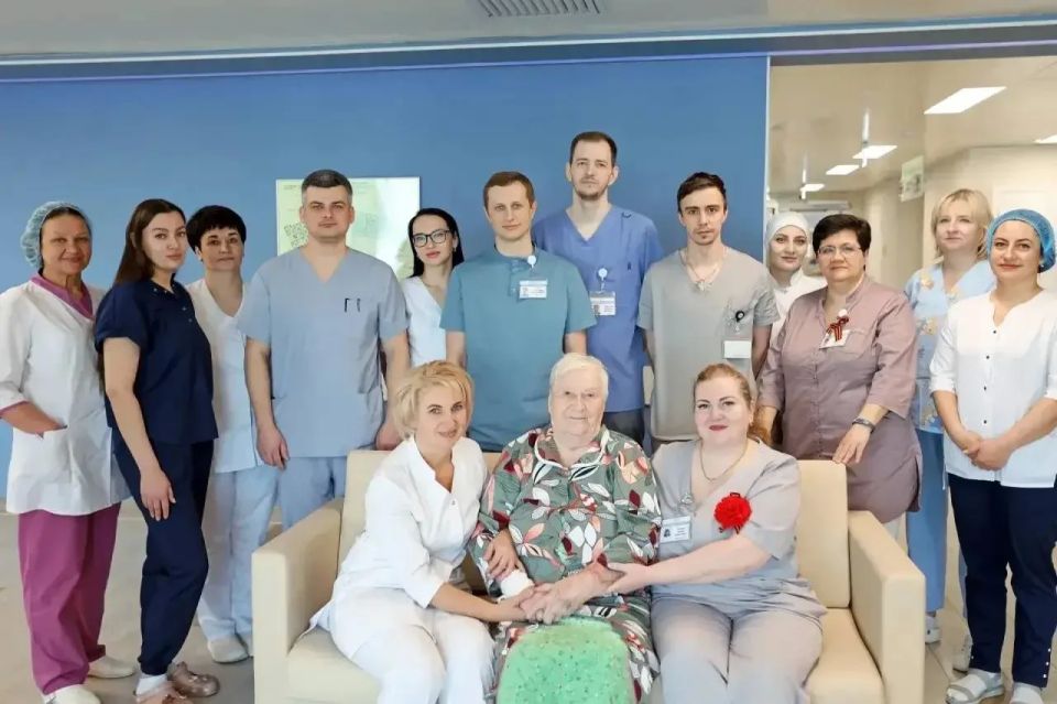 В Нижневартовске хирурги спасли жизнь 100-летней труженице тыла с разрушенным желчным пузырем