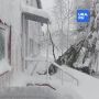 Десятки автомобилей застряли на трассе в ХМАО из-за снегопада