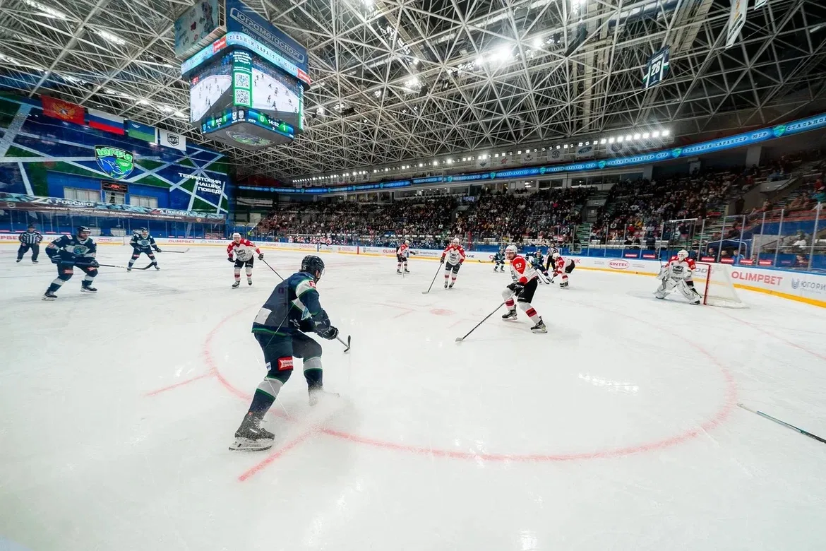Руслан Кухарук: «Югра» – в финале Кубка чемпиона России! Со счетом 2:1 завершилась седьмая игра против ХК «Нефтяник» из Альметьевска – один из самых интригующих матчей полуфинала. Руслан Кухарук: «Югра» – в финале Кубка чемпиона России! Со счетом 2:1 завершилась седьмая игра против ХК «Нефтяник» из Альметьевска – один из самых интригующих матчей полуфинала.