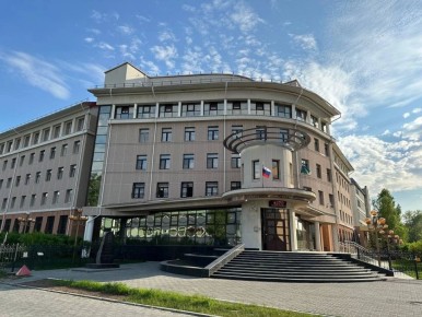 Поздравление начальника УМВД России по ХМАО - Югре Сергея Ветохина с Днем образования охранно-конвойной службы МВД России