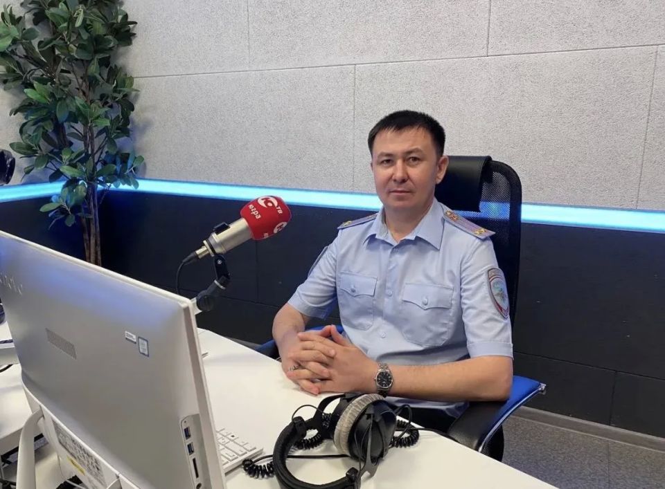 Радио «Югра» вновь поднимает важные вопросы в программе «По дороге безопасности» Радио «Югра» вновь поднимает важные вопросы в программе «По дороге безопасности»