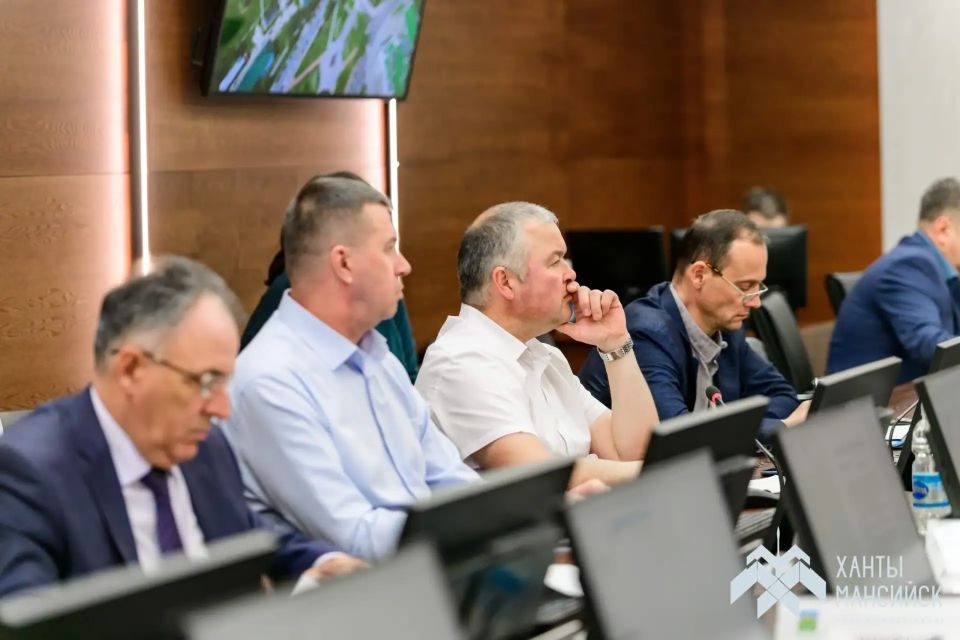 В Ханты-Мансийске прошло заседание комитета по городскому хозяйству Думы города В Ханты-Мансийске прошло заседание комитета по городскому хозяйству Думы города