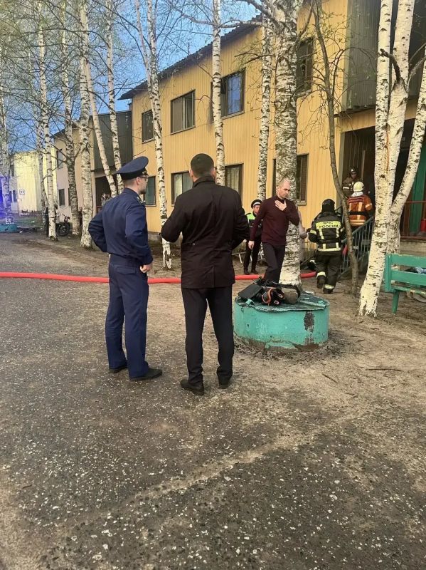 Прокуратура г. Пыть-Яха организовала проверку по факту пожара в многоквартирном доме, в результате которого погиб 1 человек Прокуратура г. Пыть-Яха организовала проверку по факту пожара в многоквартирном доме, в результате которого погиб 1 человек