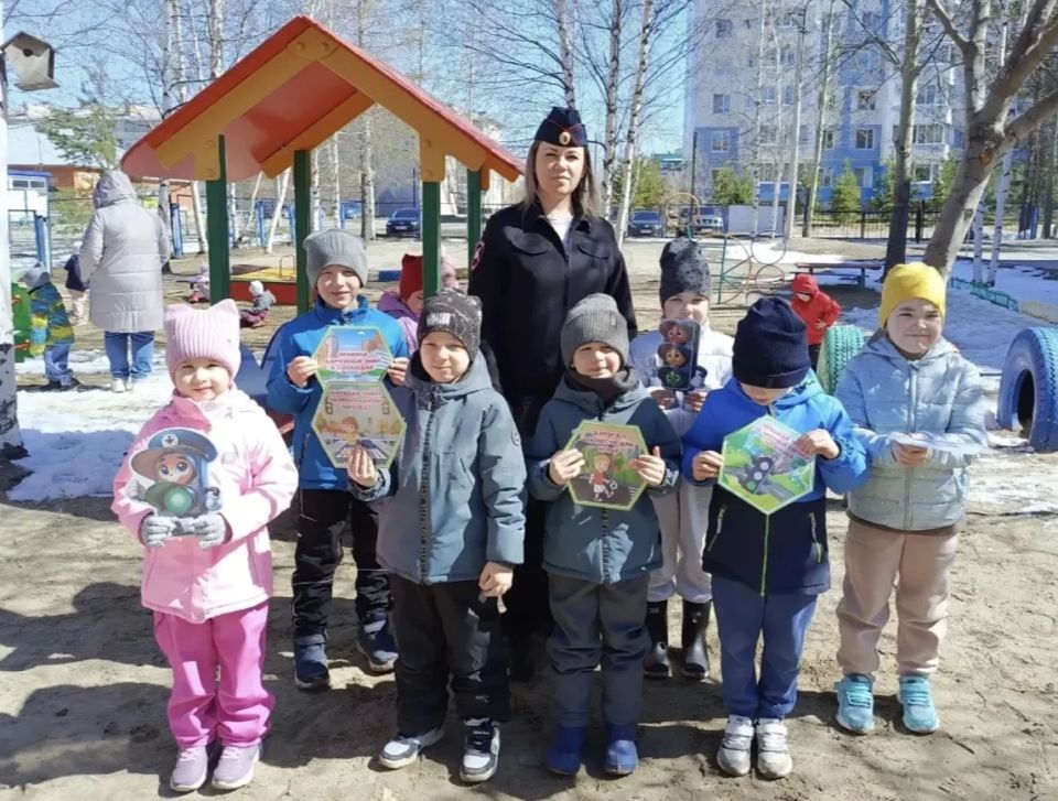 Госавтоинспекция Югры усиливает меры по профилактике дорожно-транспортных происшествий с участием детей Госавтоинспекция Югры усиливает меры по профилактике дорожно-транспортных происшествий с участием детей